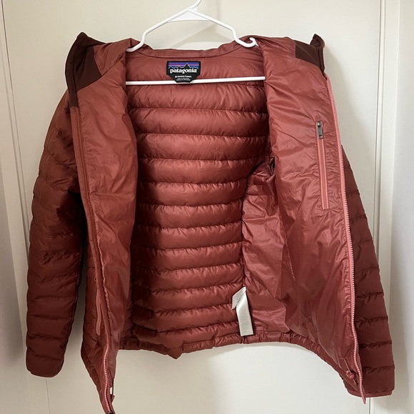 Patagonia Down Sweater Hoody - Picture 4 of 6